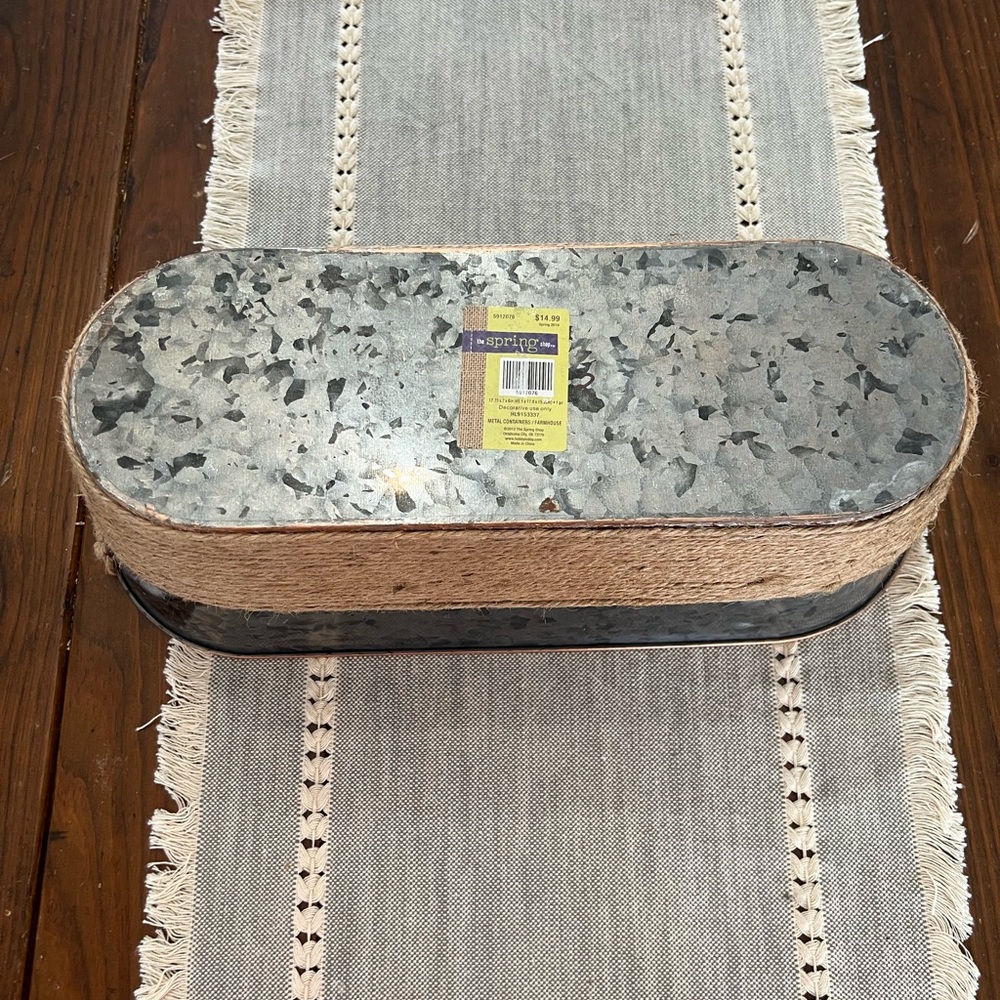 Galvanized &Rope Oval Rustic Farmhouse Container New - Picture 5 of 5